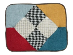 Poltrona* Cadeira de balanço com apoio para os pés, ideal para sala de estar e momentos de lazer. Multicor
