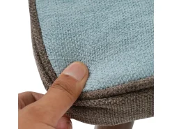 Poltrona* Cadeira de balanço com apoio para os pés, ideal para sala de estar e momentos de lazer. Multicor