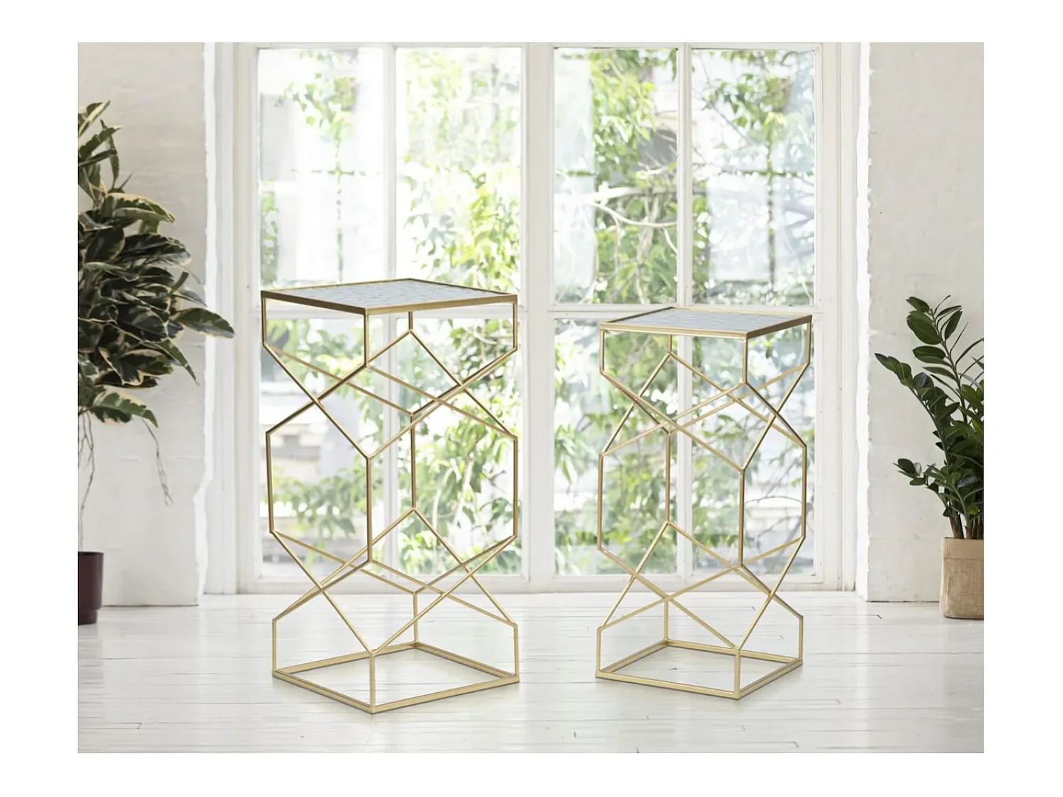 Conjunto de Mesas Auxiliares VKH565, Ouro, 31,5x31,5x68 cm, Kendra Home^ Mesa De Apoio