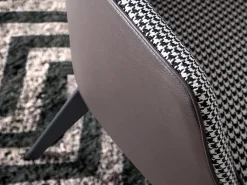 Poltrona* Dudeco Poltrona Vilnius Branco e Preto