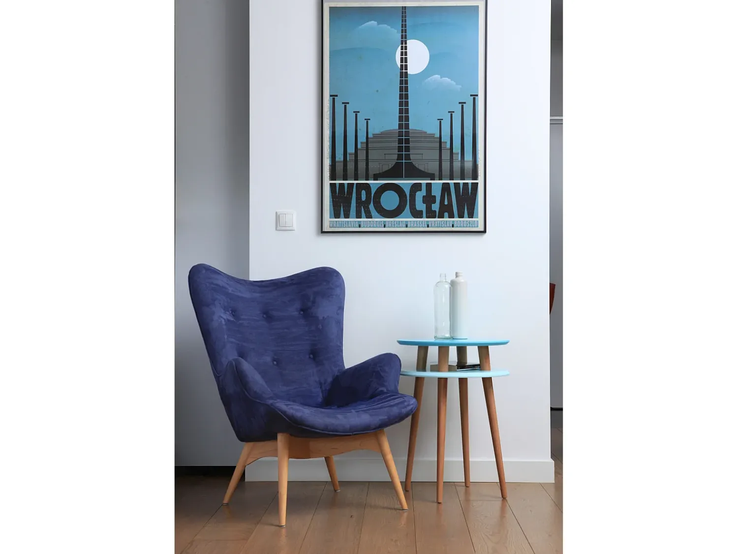 Mesa De Apoio| Mesa de apoio de dois níveis dimensões 45 cm x altura 61 cm Ufo Branco Giz Creme