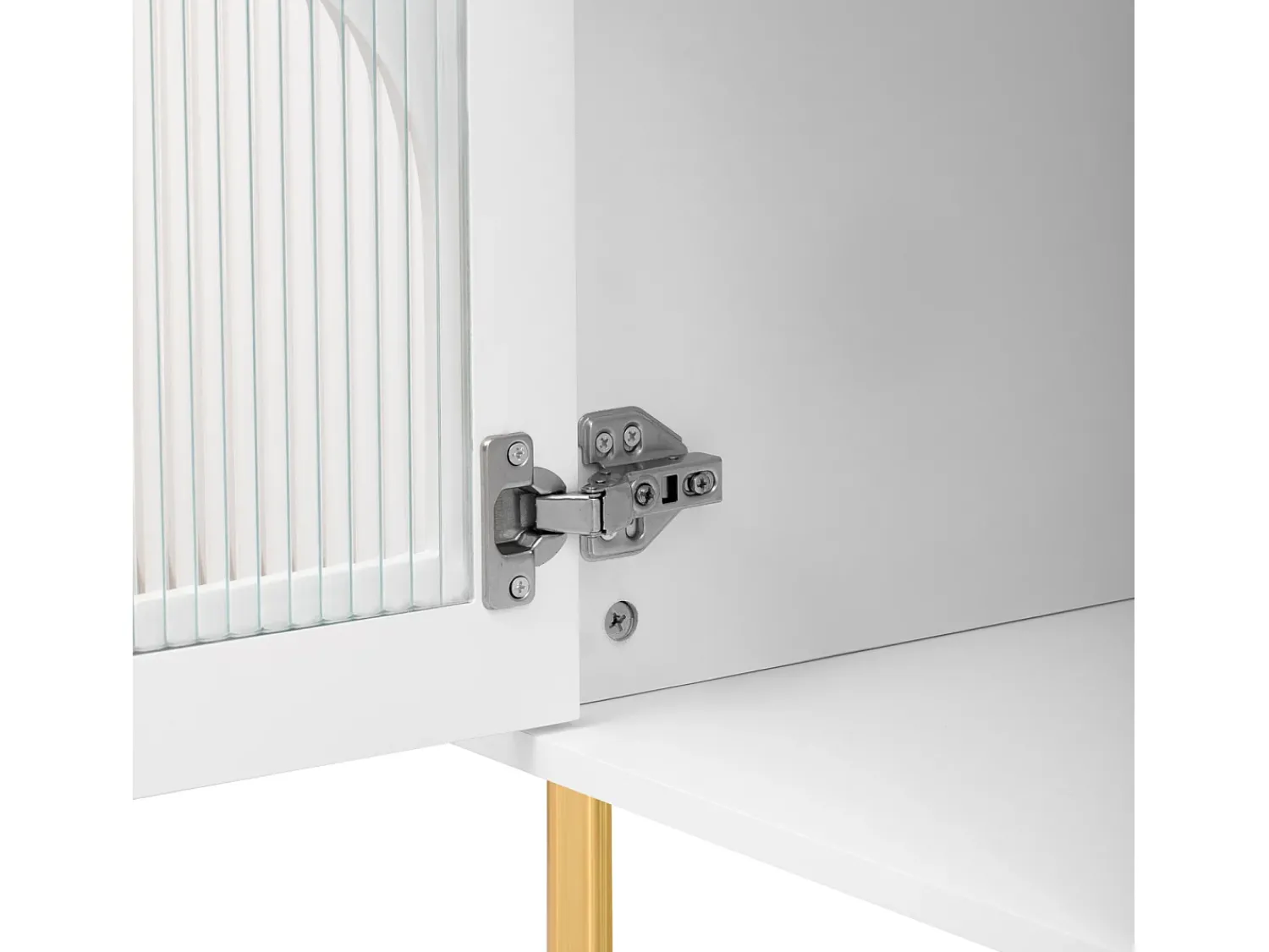Móvel De Tv* Móvel de TV com portas de vidro e detalhes dourados – 170 x 35 x 55 cm – com puxadores dourados Branco