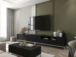 Móvel De Tv* Móvel de TV com 7 portas e nicho – corpo mate, fachadas caneladas mate – 300 cm, estrutura metálica Preto