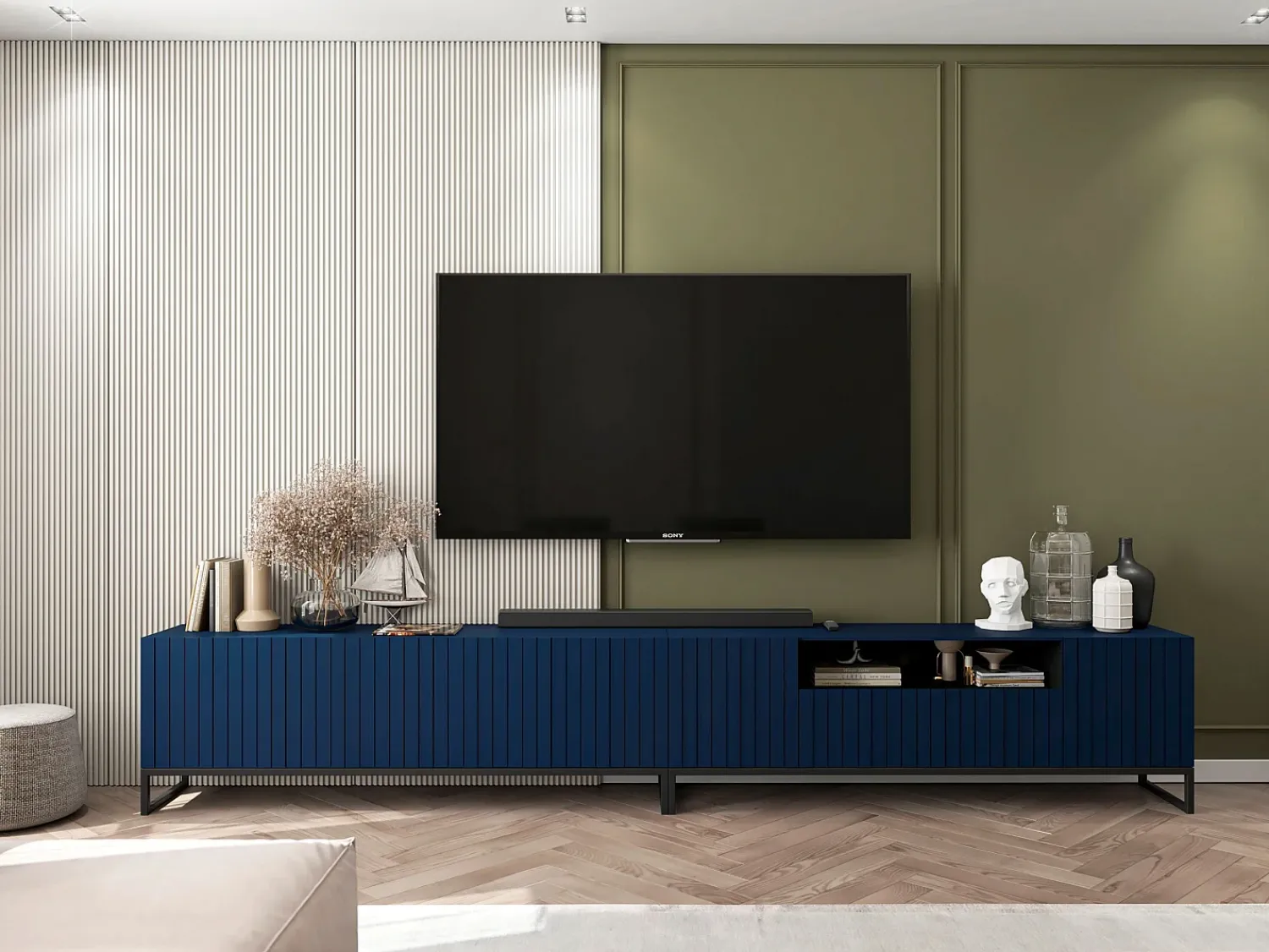 Móvel de TV com 3 portas e nicho - Corpo -marinho mate, frentes ranhuradas -marinho mate - 150 cm, estrutura em metal preto^ Móvel De Tv