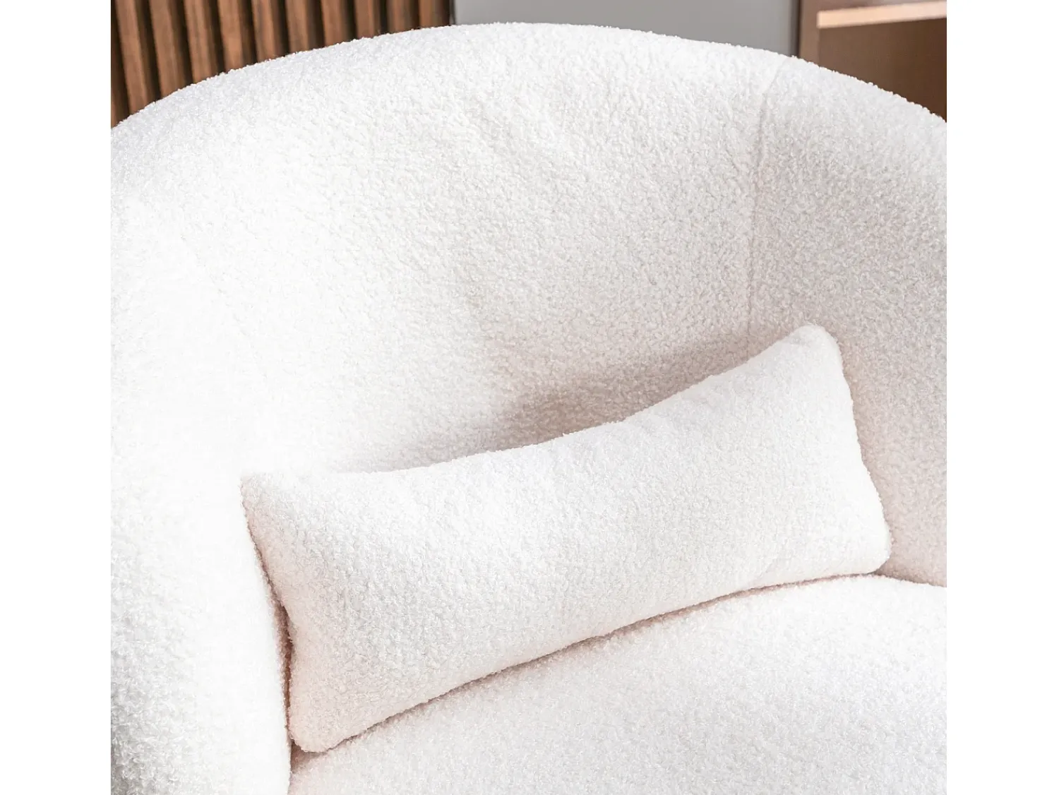 Poltrona|Hauss Spole Poltrona giratória com almofada lombar - Tecido Teddy - Branco