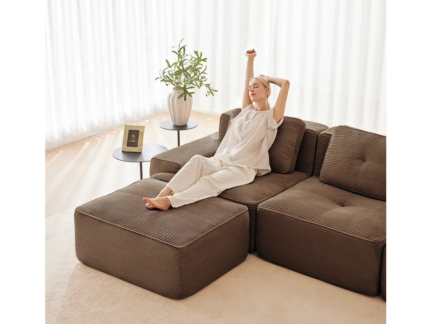 Sofá*DripeX Sofá de Canto Modular em Veludo cotelê, com 2 puffs e 2 almofadas, 204x177x69cm, Marrom Castanho