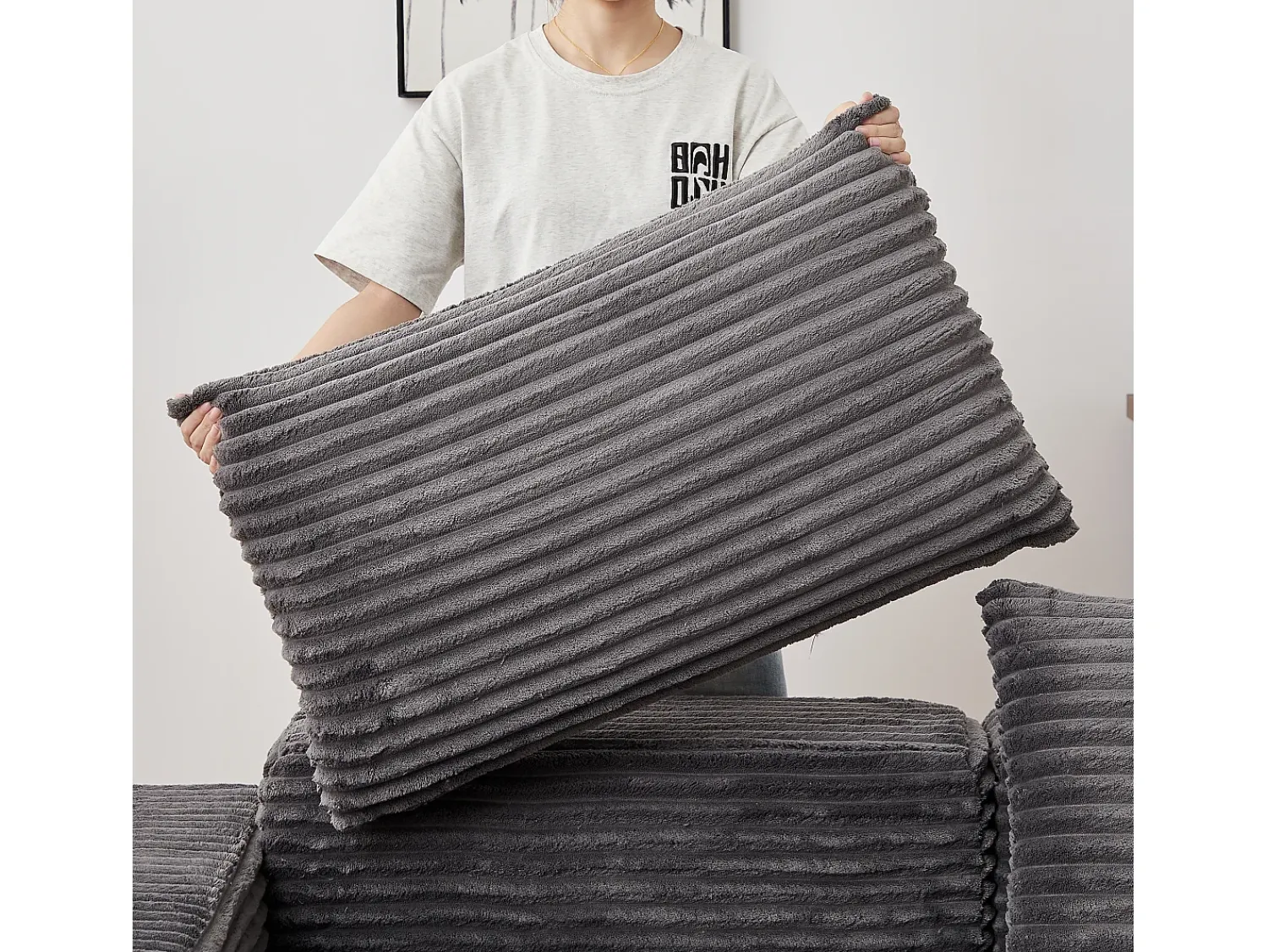 New Hauss Spole Sofá modular convertível de 2 lugares com pufes amovíveis - Veludo cotelê Cinzento