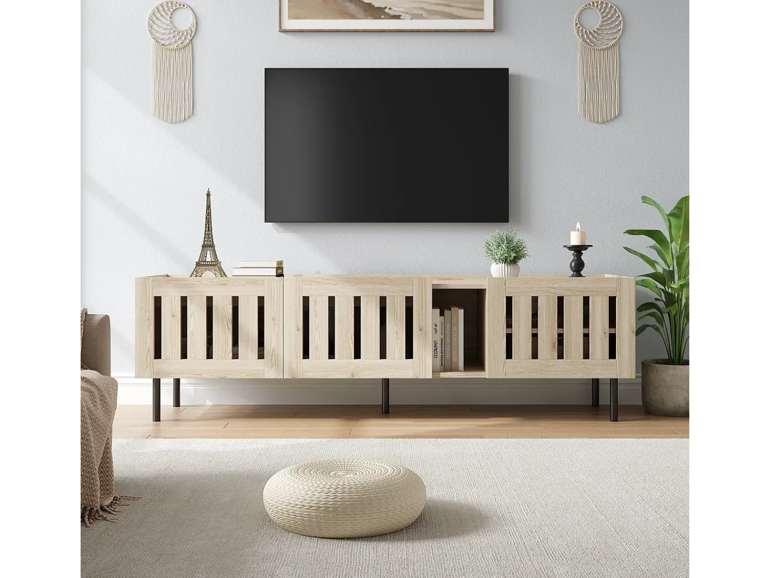 Móvel De Tv* Suporte baixo para TV, 160×40×47 cm, cor natural, design vazado, em MDF, para TVs de até 65 polegadas, para sala de estar. Natural claro